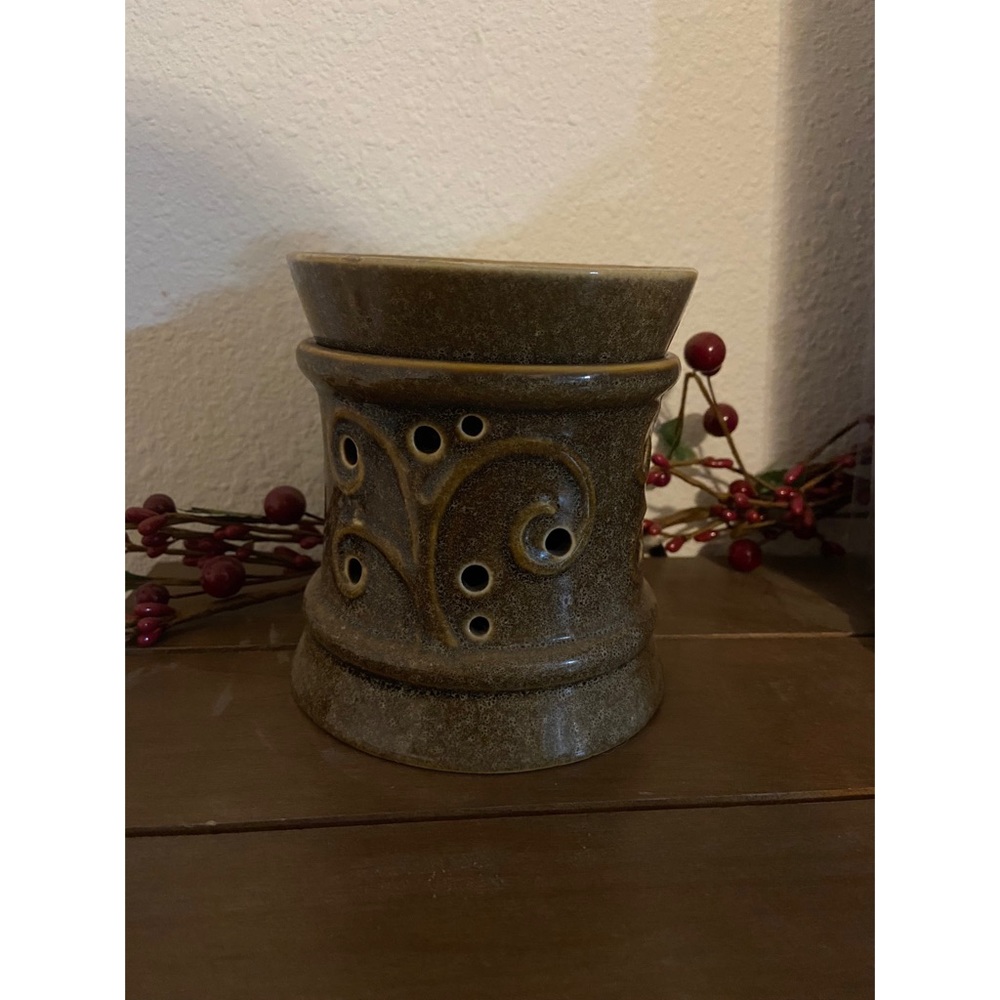 Wax warmer